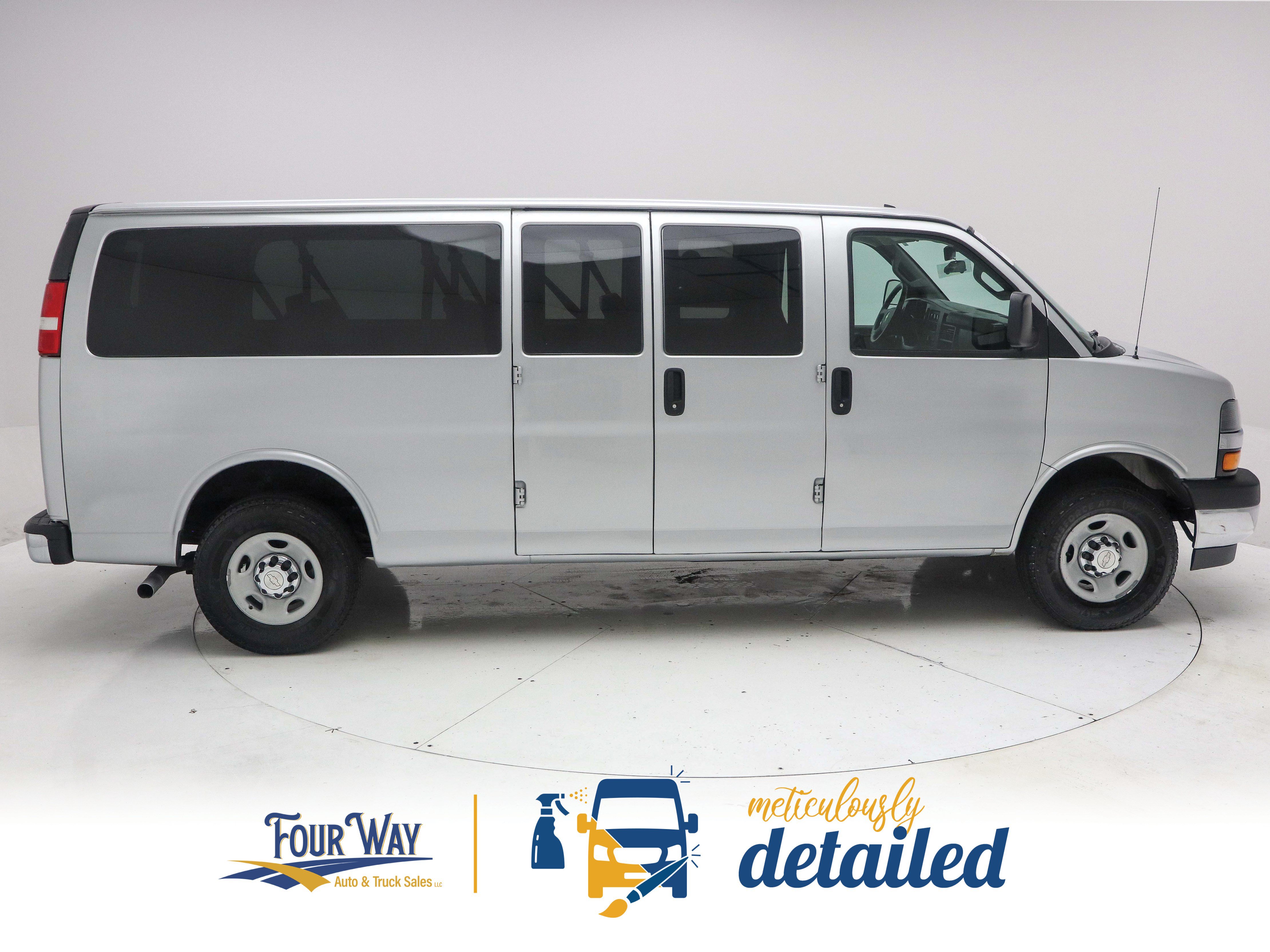 chevrolet express passenger 2020 1GAZGPFG0L1144087 image chevrolet express passenger 2020 1GAZGPFG0L1144087 image